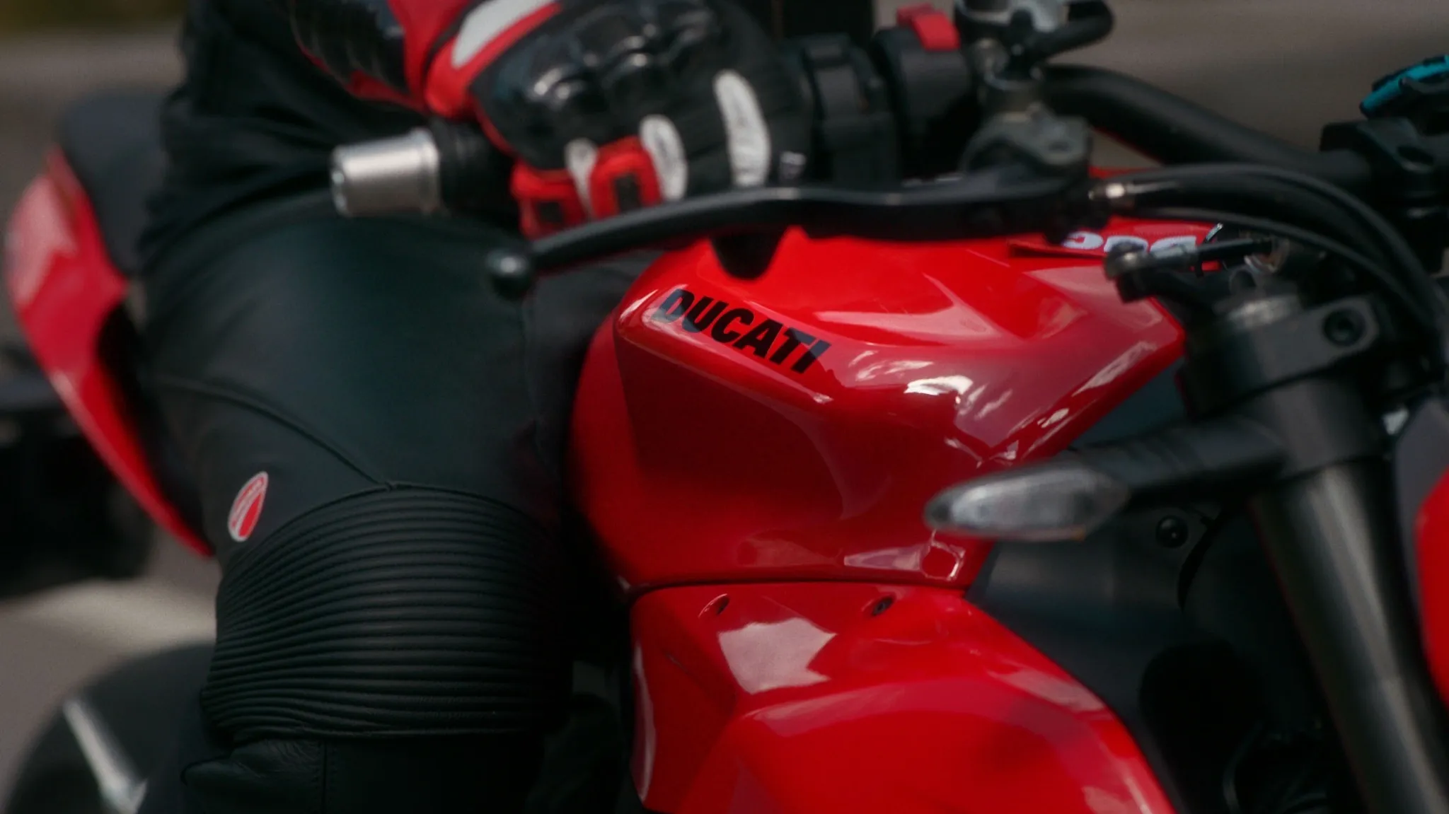 Ducati – streetfighter V2
