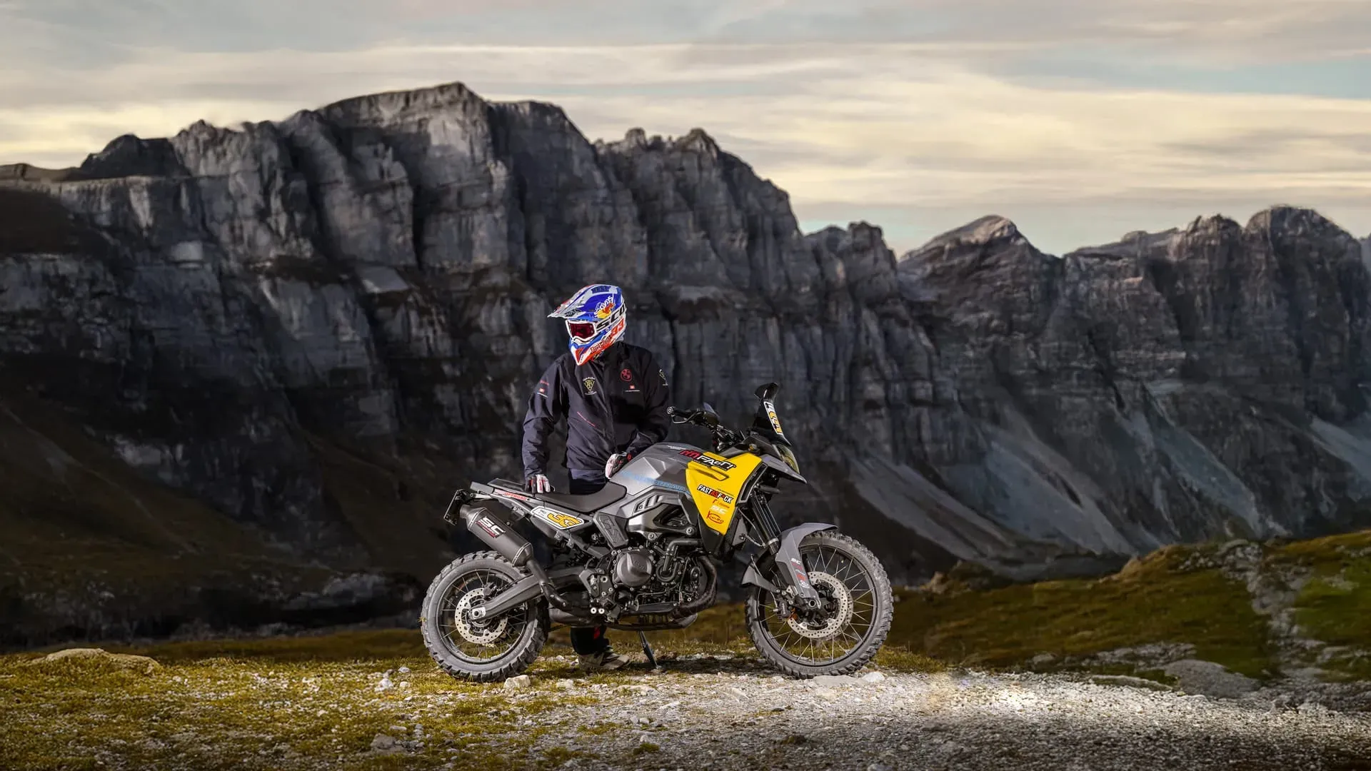 BMW F900 GS
